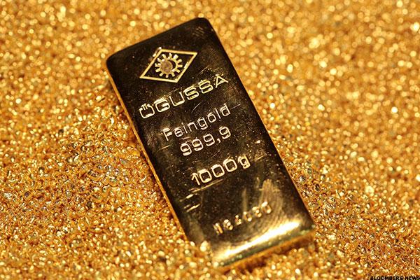 PRECIOUS-Gold steadies after worst fall since November 2016